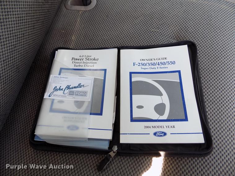 image for item DD5789 2004 Ford F450 Super Duty XL bucket truck