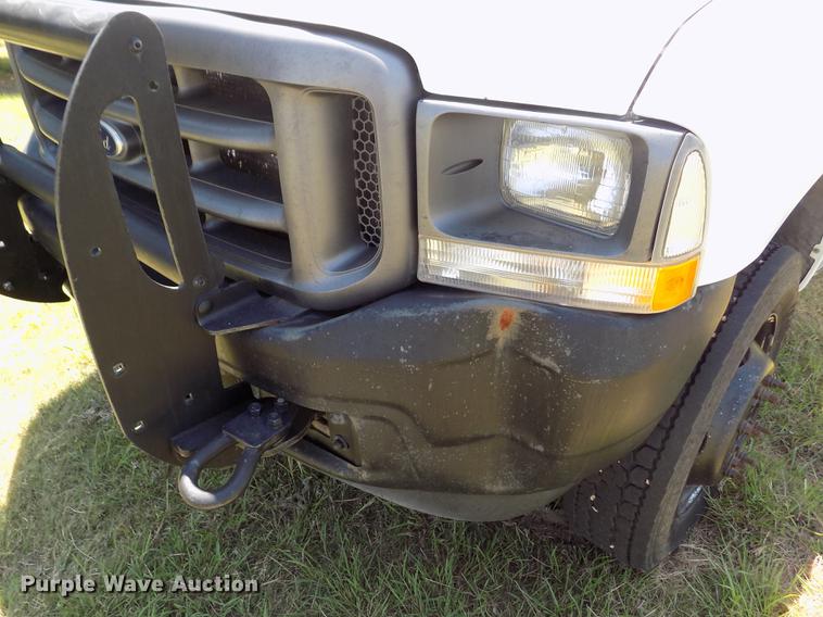 image for item DD5789 2004 Ford F450 Super Duty XL bucket truck