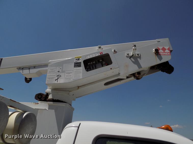 image for item DD5789 2004 Ford F450 Super Duty XL bucket truck