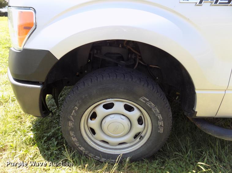 image for item DD5790 2013 Ford F150 XL pickup truck