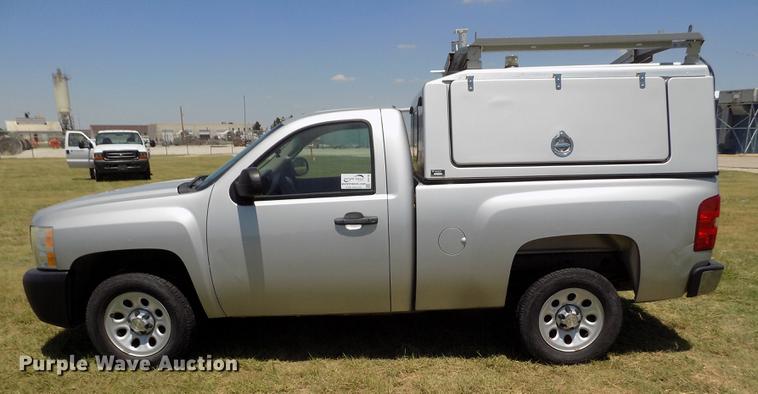 image for item DD5792 2011 Chevrolet Silverado 1500 pickup truck