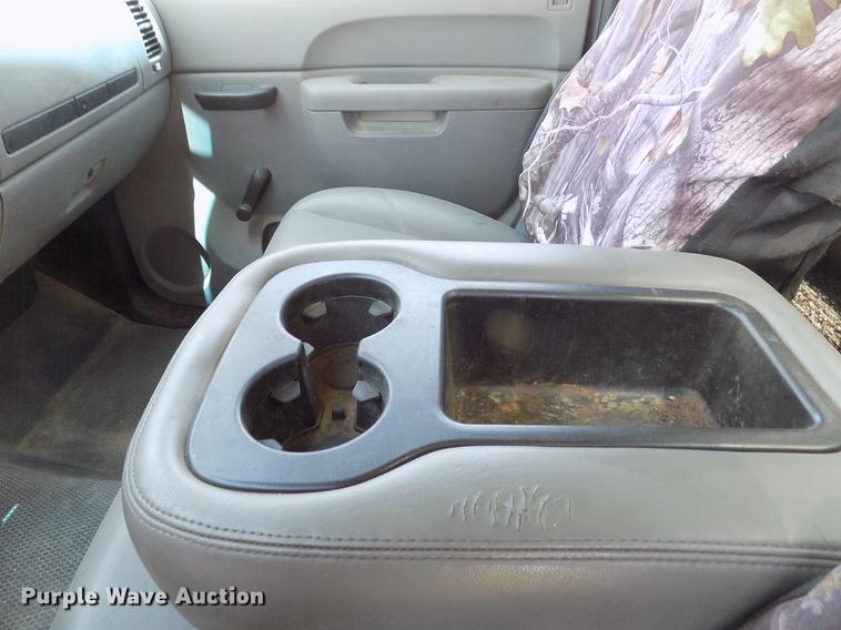 image for item DD5792 2011 Chevrolet Silverado 1500 pickup truck