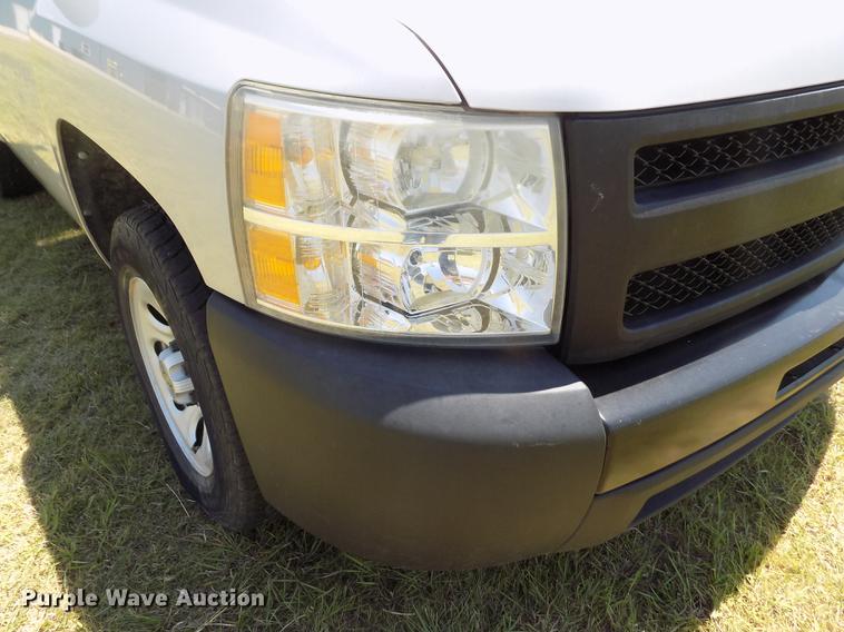 image for item DD5792 2011 Chevrolet Silverado 1500 pickup truck