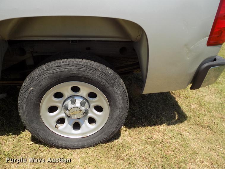 image for item DD5792 2011 Chevrolet Silverado 1500 pickup truck