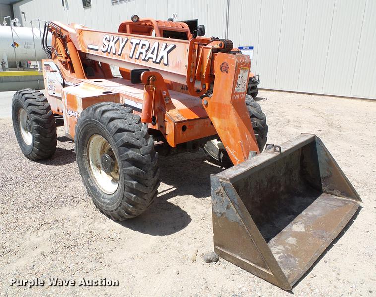 image for item DD5798 2003 SkyTrak 6036 Legacy series telehandler
