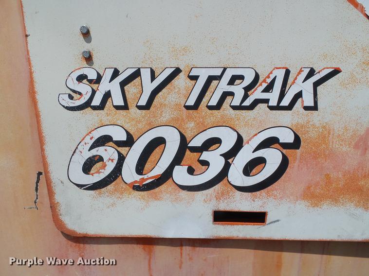 image for item DD5798 2003 SkyTrak 6036 Legacy series telehandler
