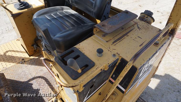 image for item DD7762 1995 Caterpillar D5C XL Series III dozer