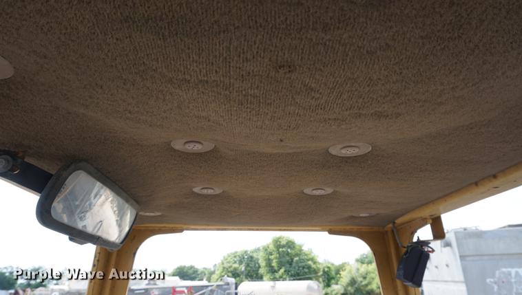 image for item DD7762 1995 Caterpillar D5C XL Series III dozer