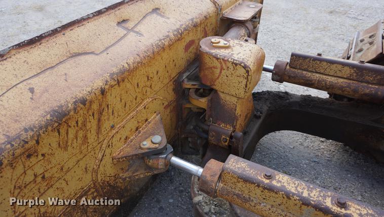 image for item DD7762 1995 Caterpillar D5C XL Series III dozer