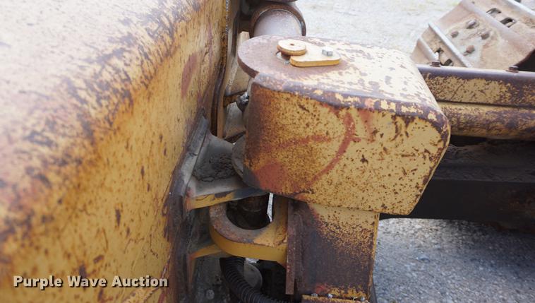 image for item DD7762 1995 Caterpillar D5C XL Series III dozer