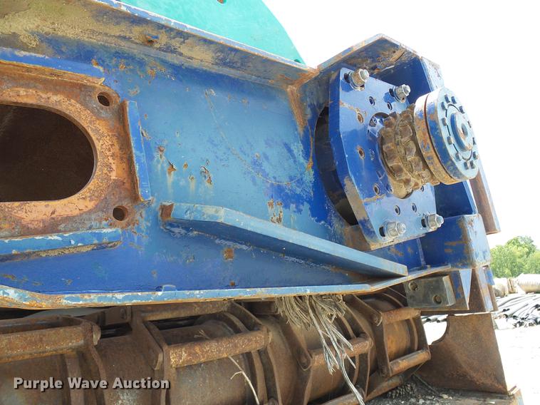 image for item DD8583 2002 Peterson Pacific HC-2400-B horizontal grinder