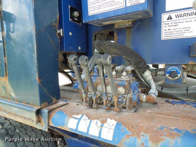 image for item DD8583 2002 Peterson Pacific HC-2400-B horizontal grinder