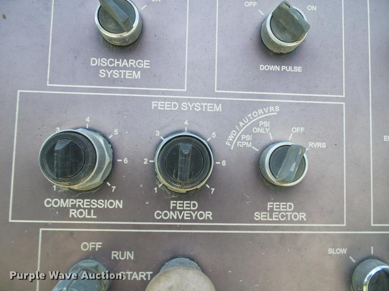 image for item DD8583 2002 Peterson Pacific HC-2400-B horizontal grinder