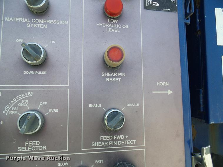 image for item DD8583 2002 Peterson Pacific HC-2400-B horizontal grinder