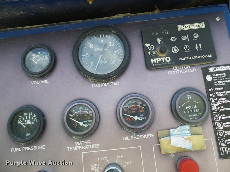 image for item DD8583 2002 Peterson Pacific HC-2400-B horizontal grinder