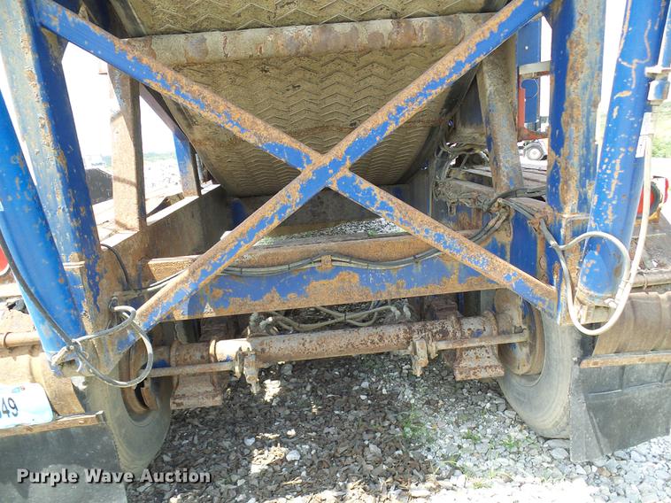 image for item DD8583 2002 Peterson Pacific HC-2400-B horizontal grinder