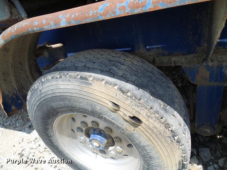 image for item DD8583 2002 Peterson Pacific HC-2400-B horizontal grinder