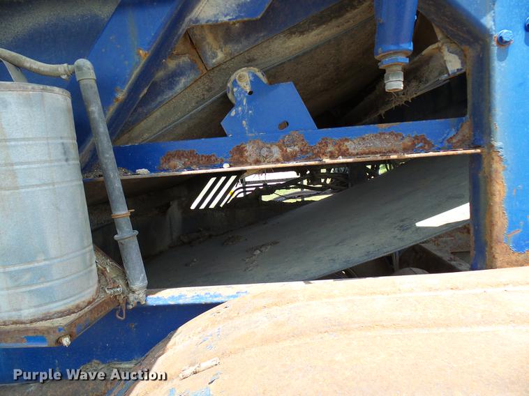 image for item DD8583 2002 Peterson Pacific HC-2400-B horizontal grinder