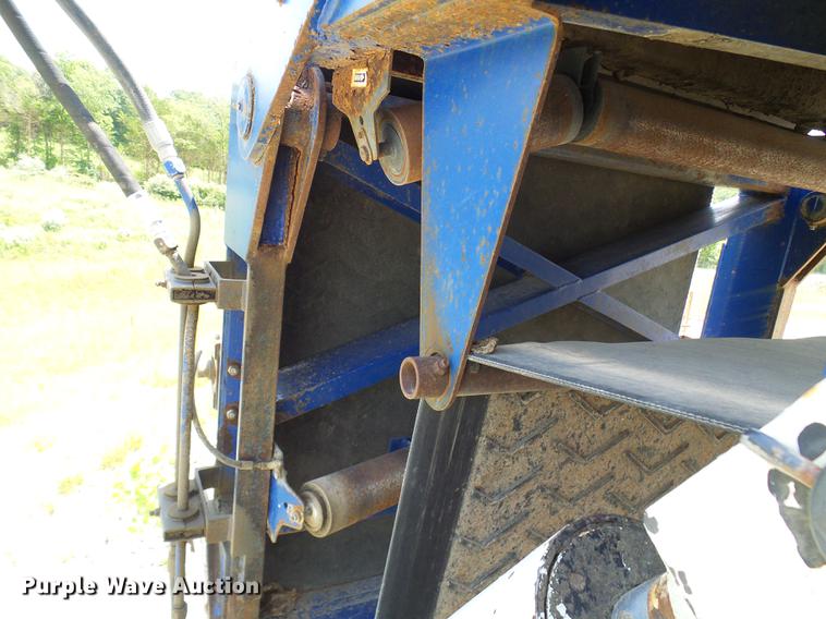 image for item DD8583 2002 Peterson Pacific HC-2400-B horizontal grinder