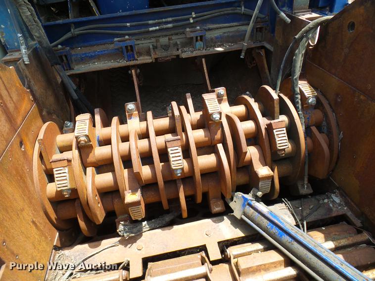 image for item DD8583 2002 Peterson Pacific HC-2400-B horizontal grinder