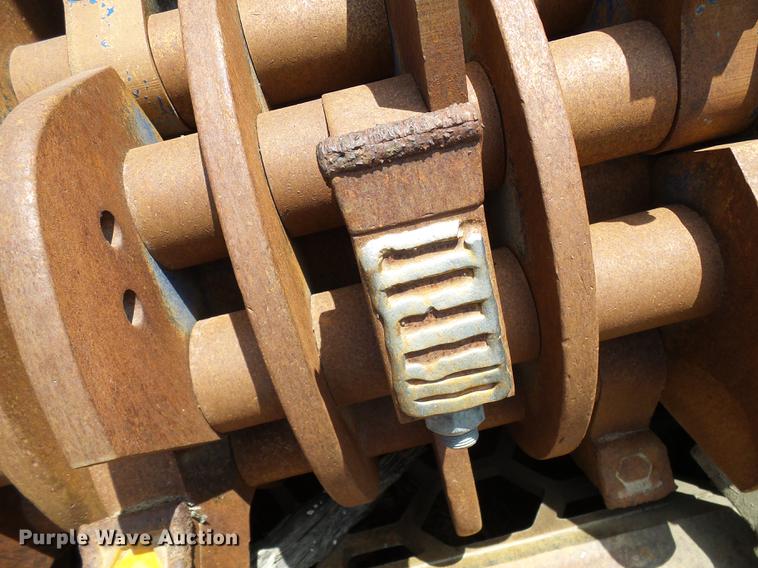 image for item DD8583 2002 Peterson Pacific HC-2400-B horizontal grinder