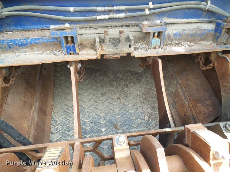 image for item DD8583 2002 Peterson Pacific HC-2400-B horizontal grinder