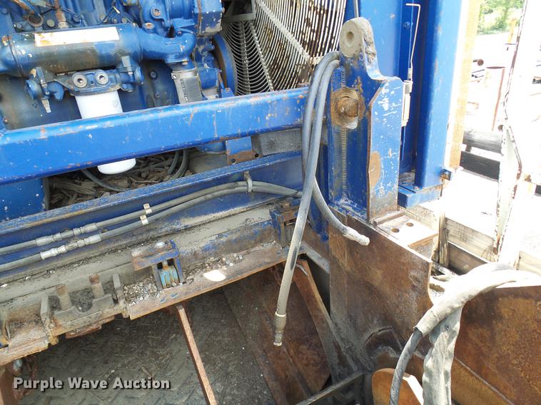 image for item DD8583 2002 Peterson Pacific HC-2400-B horizontal grinder