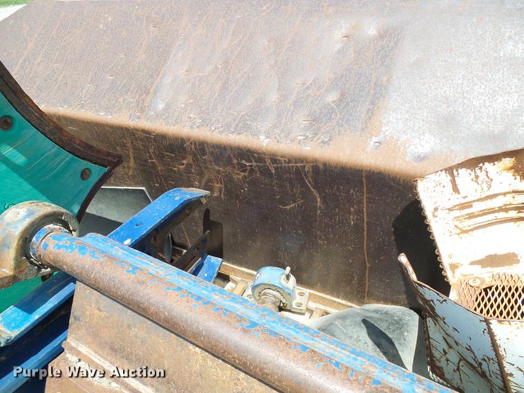 image for item DD8583 2002 Peterson Pacific HC-2400-B horizontal grinder