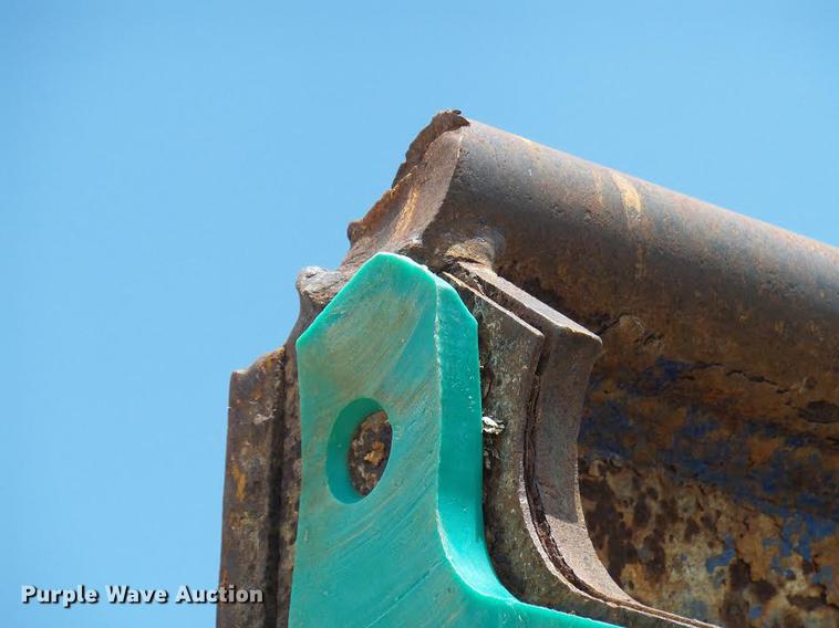 image for item DD8583 2002 Peterson Pacific HC-2400-B horizontal grinder