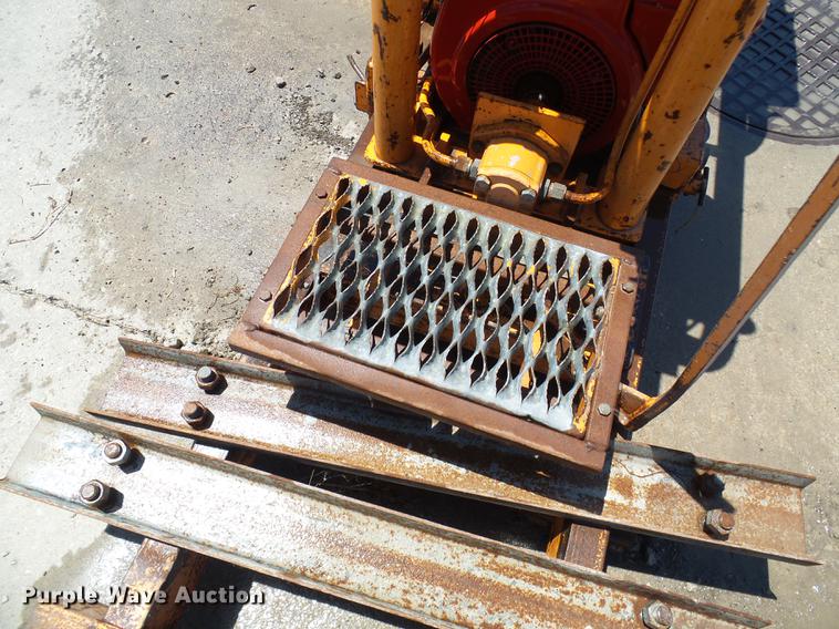 image for item DD8609 (2) McLaughlin MCL-20 boring machines