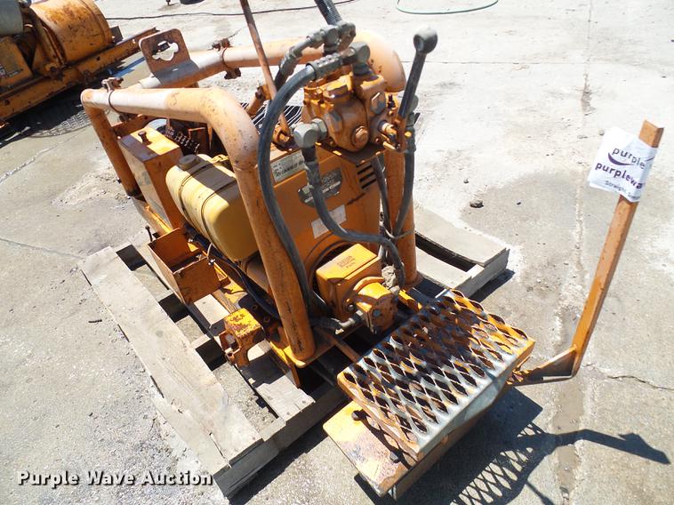 image for item DD8609 (2) McLaughlin MCL-20 boring machines