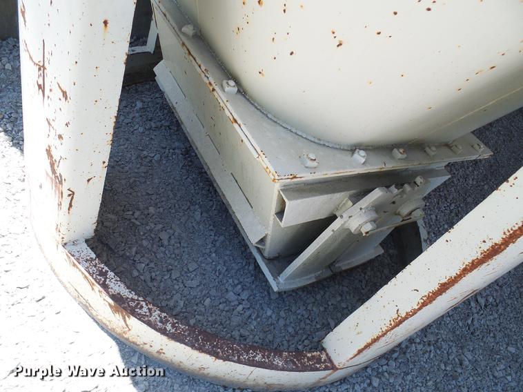 image for item DD8610 Noble concrete bucket