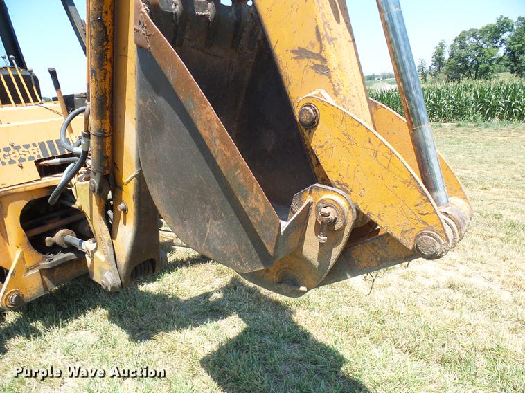 image for item DD8641 1977 Case 580C backhoe