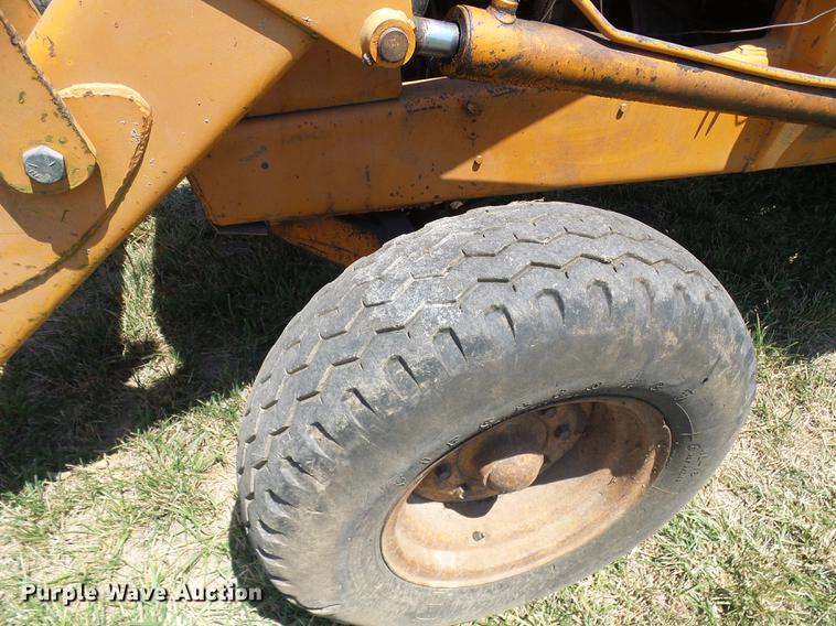 image for item DD8641 1977 Case 580C backhoe