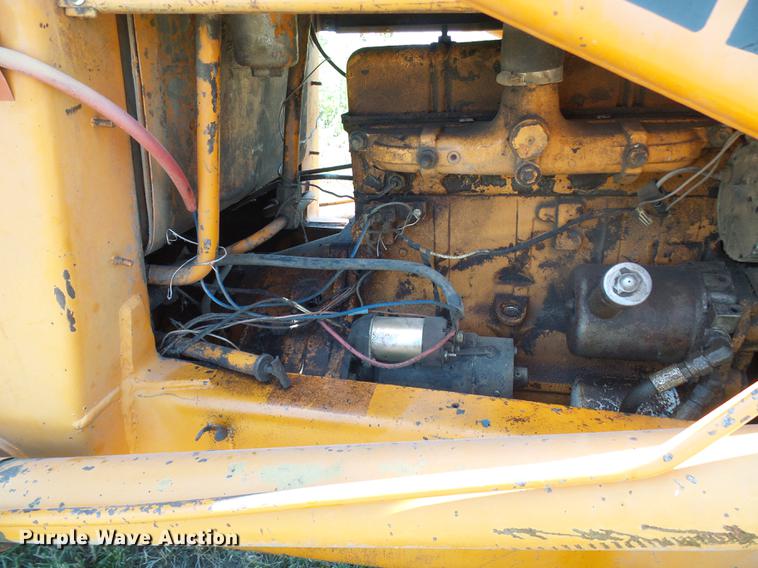 image for item DD8641 1977 Case 580C backhoe