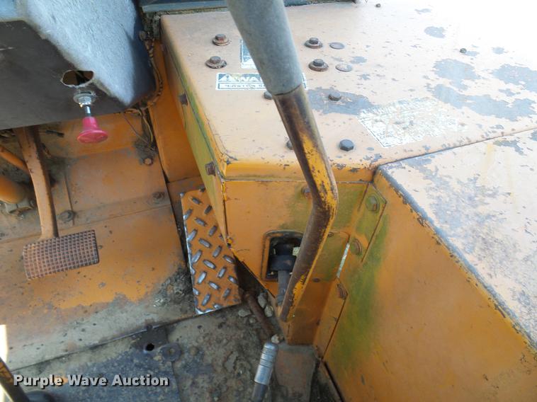 image for item DD8641 1977 Case 580C backhoe