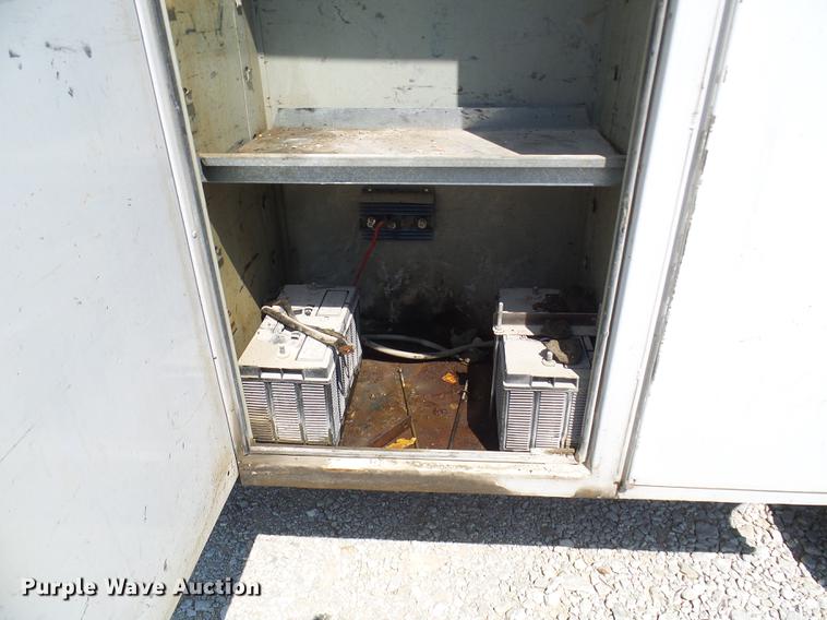 image for item DD8644 1999 Ford F550 Super Duty bucket truck