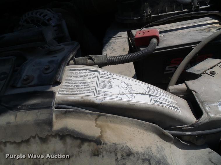 image for item DD8644 1999 Ford F550 Super Duty bucket truck