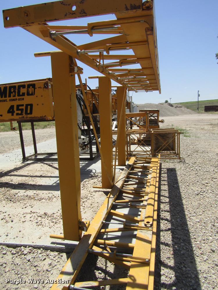 image for item DD8880 2001 Gomaco SL-450 slope finisher