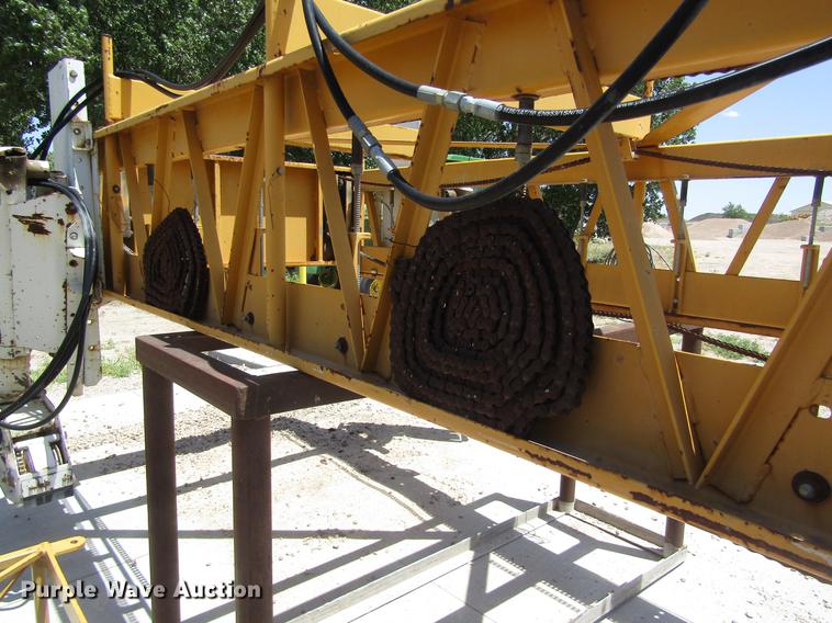 image for item DD8880 2001 Gomaco SL-450 slope finisher