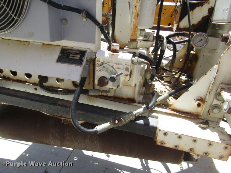 image for item DD8880 2001 Gomaco SL-450 slope finisher