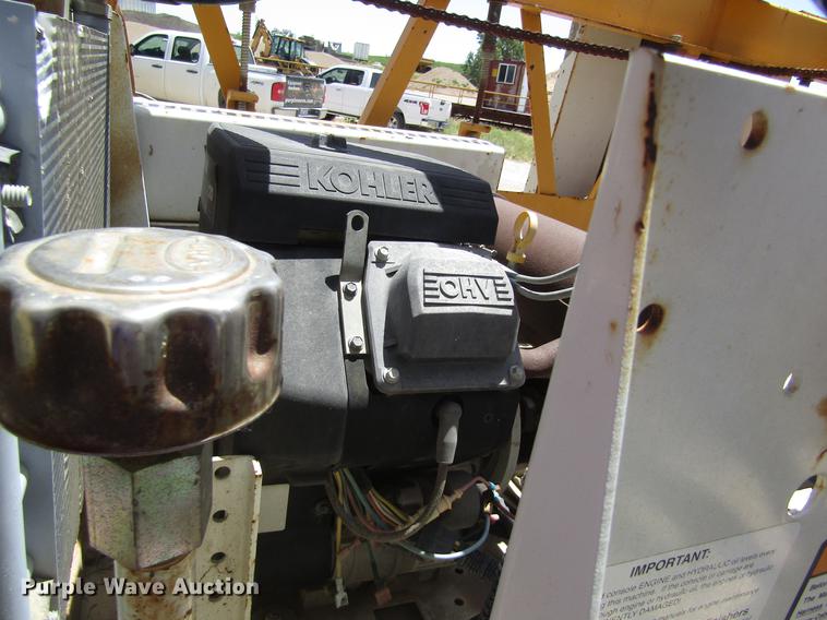 image for item DD8880 2001 Gomaco SL-450 slope finisher