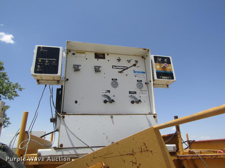 image for item DD8880 2001 Gomaco SL-450 slope finisher