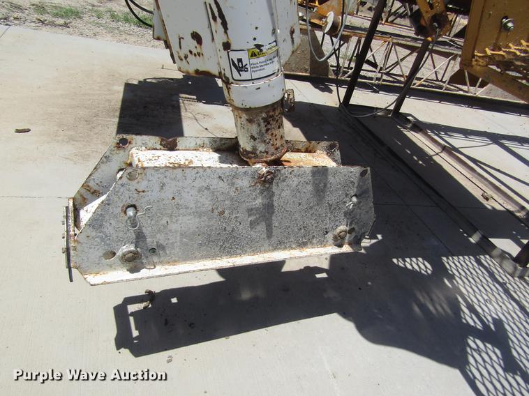 image for item DD8880 2001 Gomaco SL-450 slope finisher