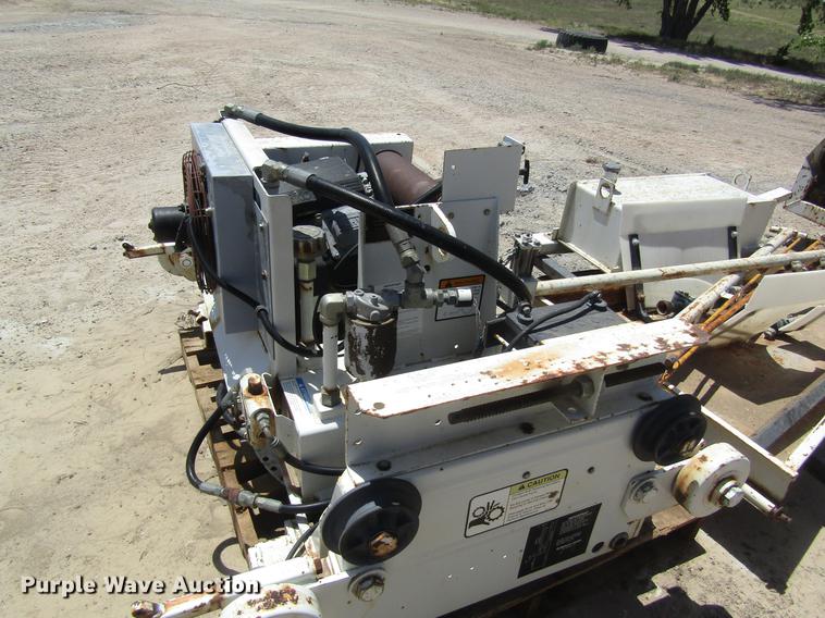 image for item DD8880 2001 Gomaco SL-450 slope finisher