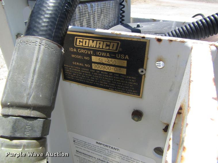 image for item DD8880 2001 Gomaco SL-450 slope finisher