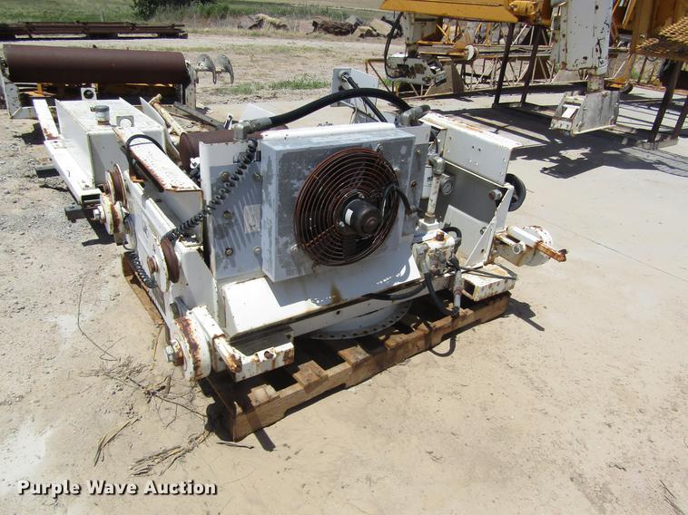 image for item DD8880 2001 Gomaco SL-450 slope finisher