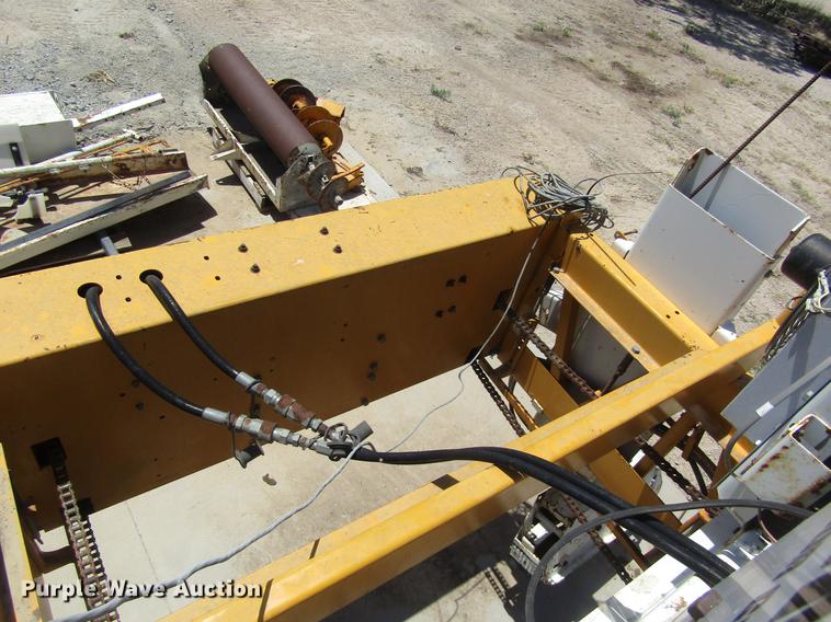image for item DD8880 2001 Gomaco SL-450 slope finisher