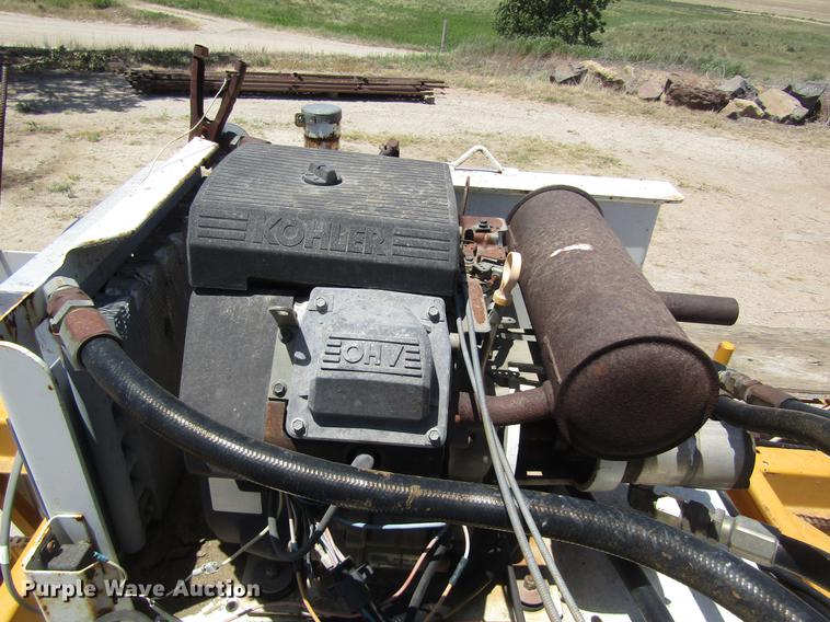 image for item DD8880 2001 Gomaco SL-450 slope finisher