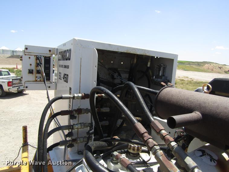 image for item DD8880 2001 Gomaco SL-450 slope finisher